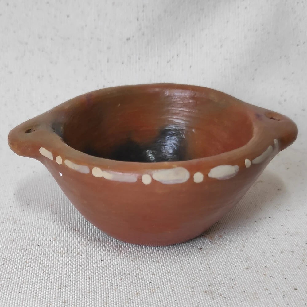 Cumbuquinha de cerâmica indígena Terena Bruaca